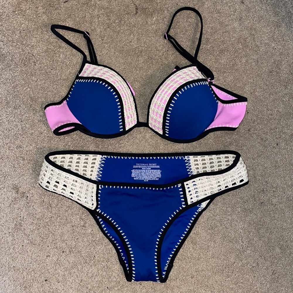 VICTORIA SECRET SWIMSUIT